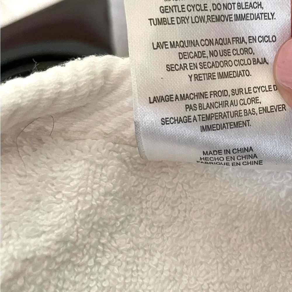 Three Piece Croscill 100% Corron White Embroidered Shells Bath Towel Set